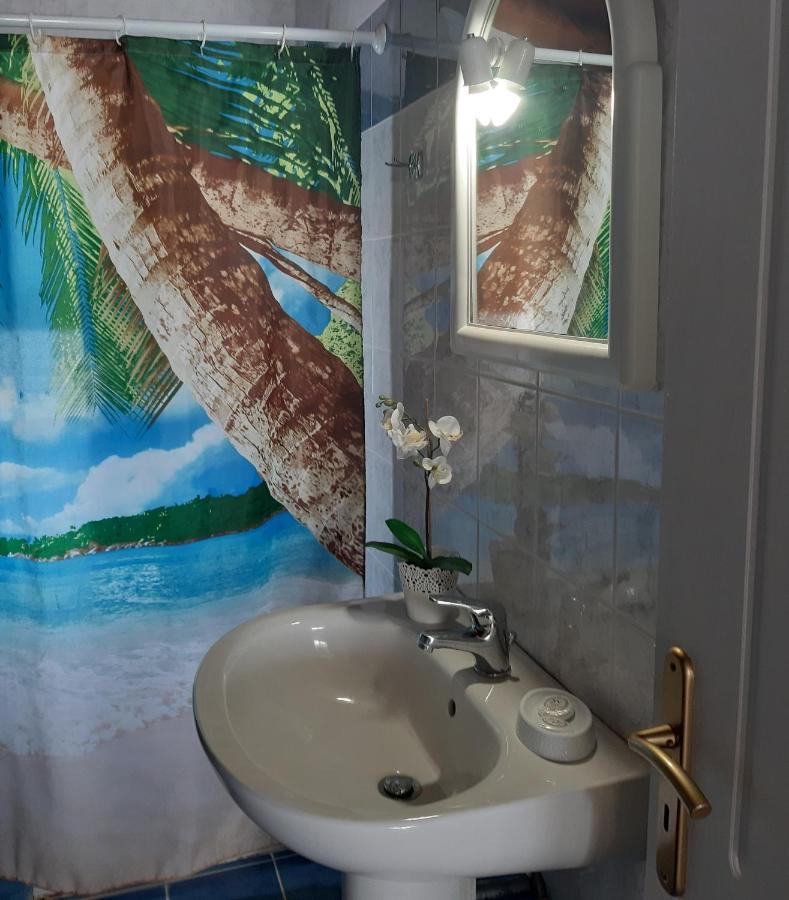 Casa De Blue Studios Лурдата Екстериор снимка